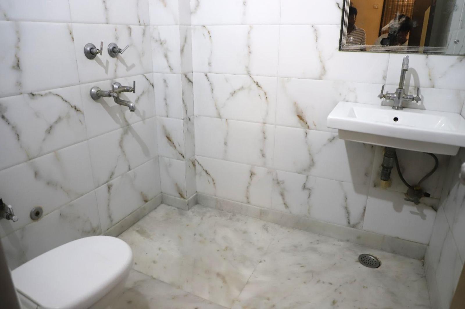 Hotel Traditional Inn New Delhi Room photo